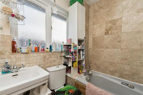 29 Heathcote Way, West Drayton, UB7 7RD