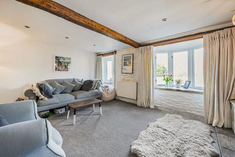 15 High Street, Avening, Tetbury, GL8 8NF