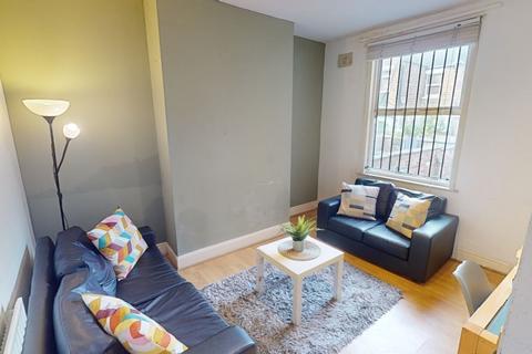 3 bedroom terraced house to rent, 12 Ridding Terrace, Nottingham, Nottinghamshire, NG3