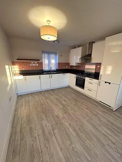 2 bedroom flat to rent, Magnolia Avenue, Rugby