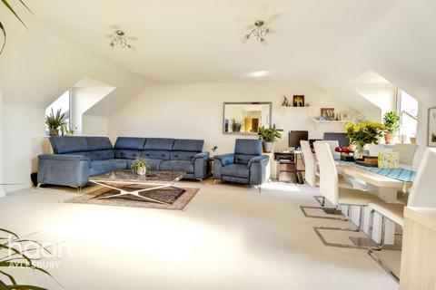 2 bedroom apartment for sale, Bicester Road, Aylesbury