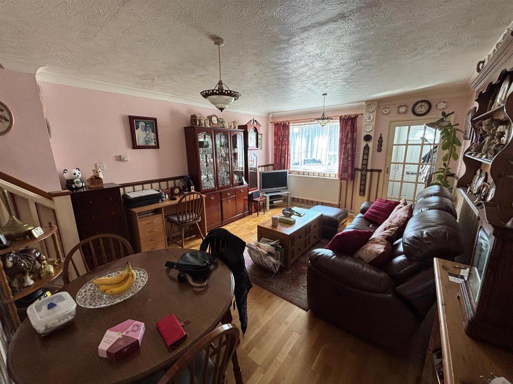 Greenwich Living Room2.jpg
