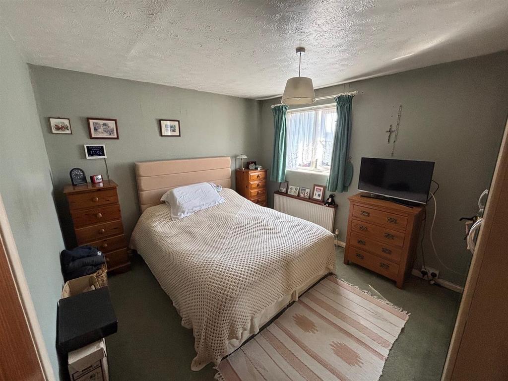 Greenwich Bed1.jpg