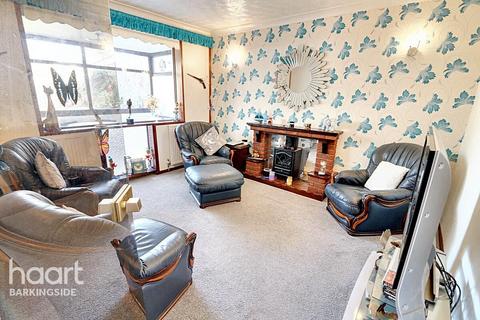 4 bedroom detached house for sale, Chadacre Avenue, Clayhall