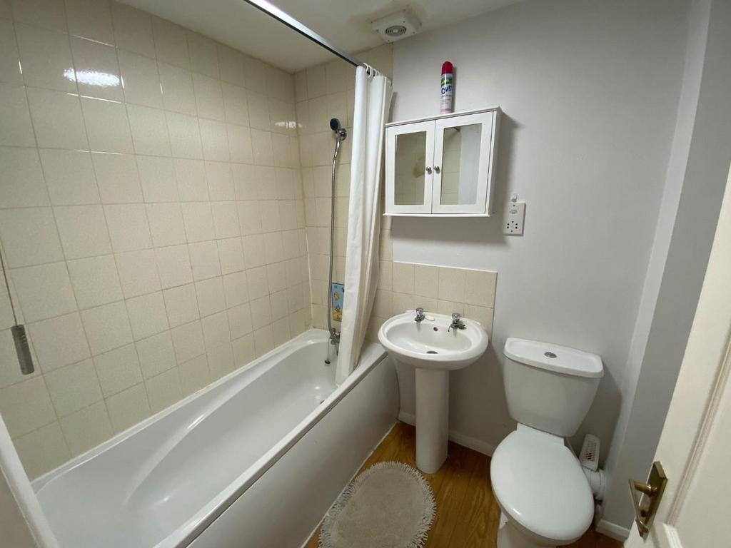 Bathroon.jpg