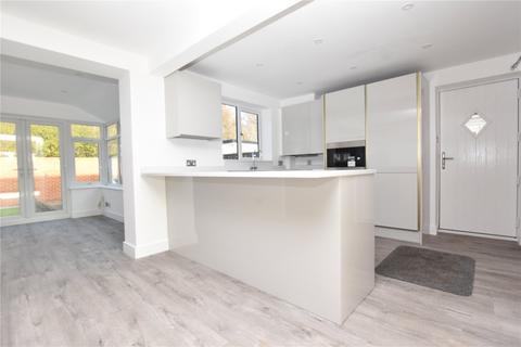 3 bedroom detached house for sale, Bruntcliffe Road, Morley, Leeds, West Yorkshire
