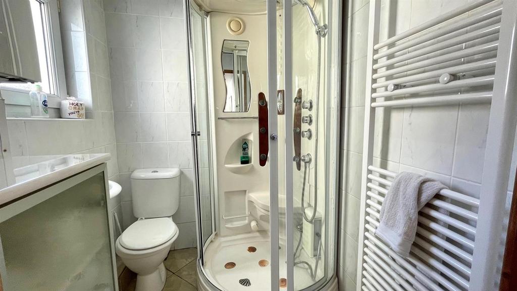 Conwy ct 1 shwr.jpg