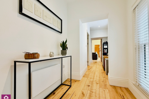 2 bedroom flat for sale, Stamford New Road, Altrincham, Greater Manchester, WA14