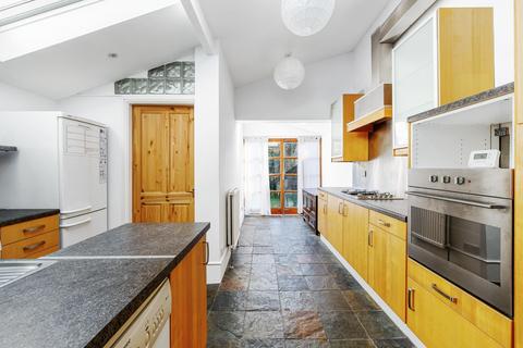 2 bedroom terraced house for sale, Westbury Place, Brentford