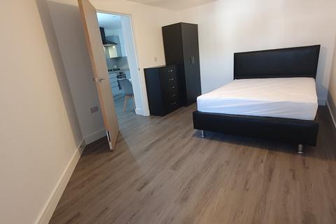 1 bedroom flat to rent, Flat 3, 304 Whitchurch ROAD