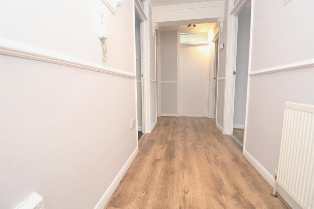 Hallway.JPG