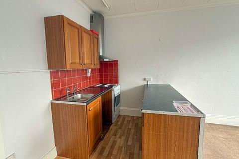 1 bedroom apartment to rent, Morgan Avenue, Torquay, TQ2 5RR