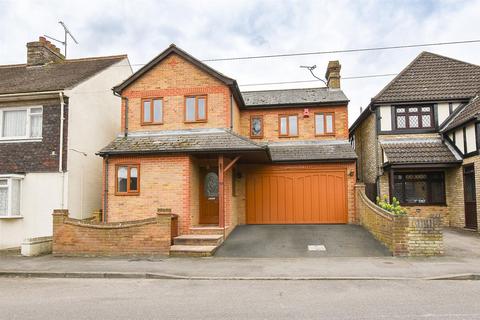 4 bedroom detached house for sale, High Street, Halling
