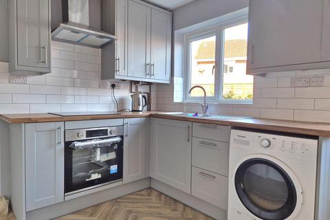 19 Finmere Gardens, Weston-super-mare, BS22 7SR