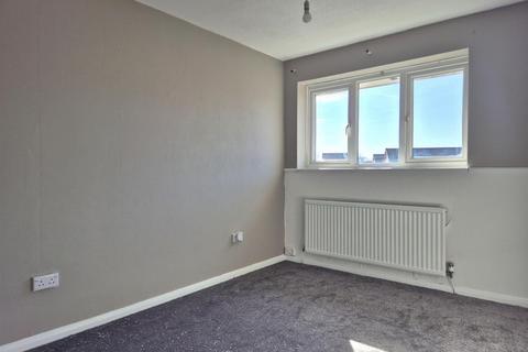 19 Finmere Gardens, Weston-super-mare, BS22 7SR
