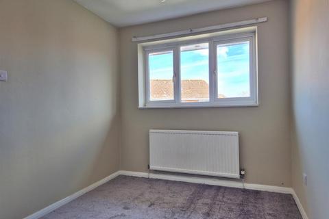 19 Finmere Gardens, Weston-super-mare, BS22 7SR