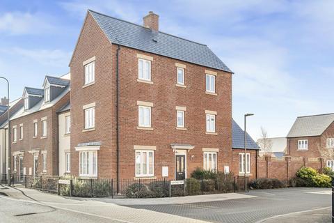 5 bedroom link detached house for sale, Aintree Way, Bicester