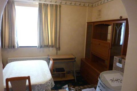 3 bedroom semi-detached house for sale, Doncaster Road, Weymouth