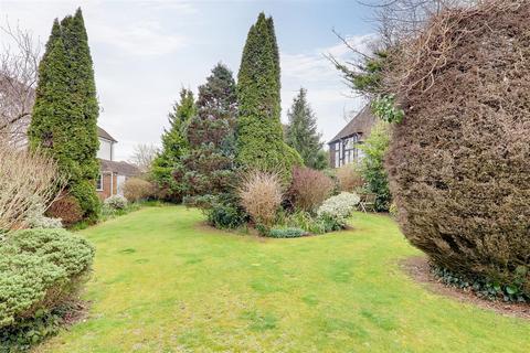 4 bedroom detached house for sale, Upper Brighton Road, Worthing, BN14