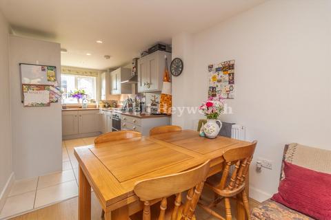 20 Bluebrook Avenue, Hambleton, Poulton-le-fylde, FY6 9FG