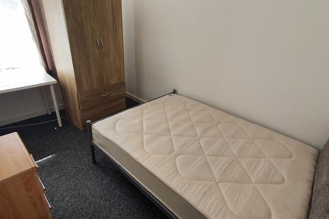 2 bedroom flat to rent, Flat 1, 26 Minny Street