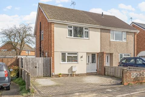 32 Ellingdon Road, Wroughton, Swindon, SN4 9HY