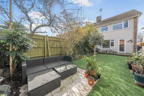 32 Ellingdon Road, Wroughton, Swindon, SN4 9HY