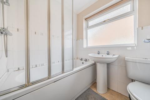 32 Ellingdon Road, Wroughton, Swindon, SN4 9HY