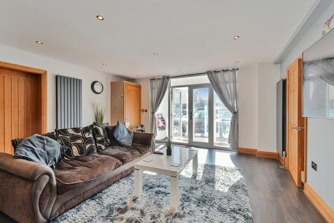 4 bedroom block of apartments for sale, Fifth Avenue, York, YO31