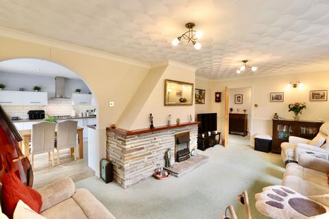 4 bedroom detached bungalow for sale, High Street, Pengam, NP12