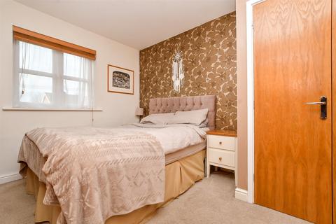 1 Berwick Gardens, Sutton, SM1 3SZ