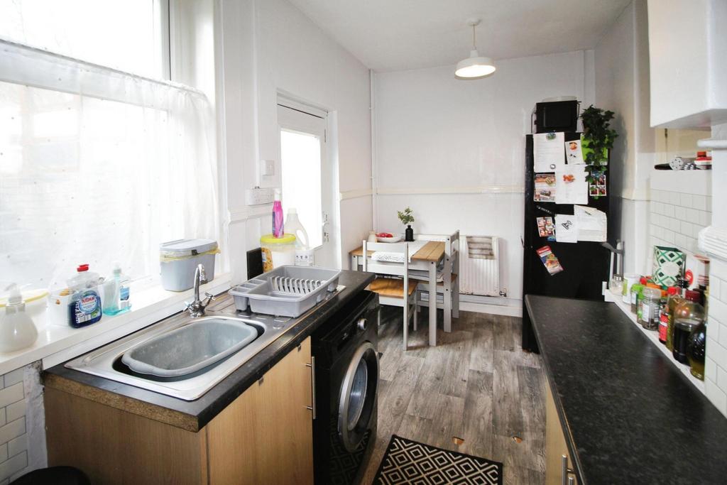 Kitchen to dining area