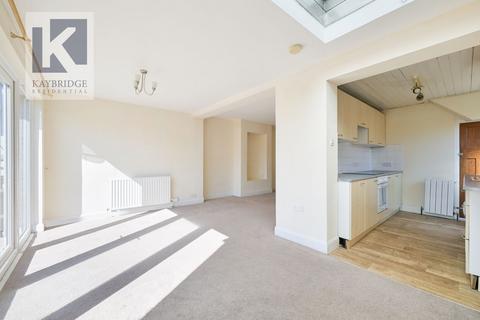 1 Fairfield Way, Epsom, KT19 0EF