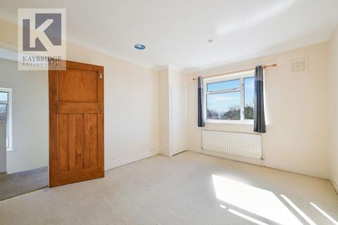 1 Fairfield Way, Epsom, KT19 0EF