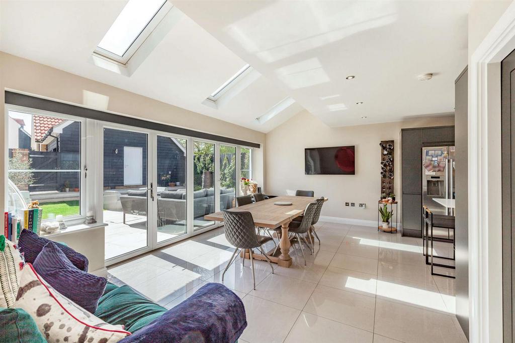 8501713-interior06-800.jpg