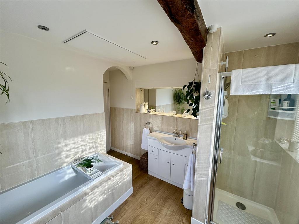 Bath1.JPG