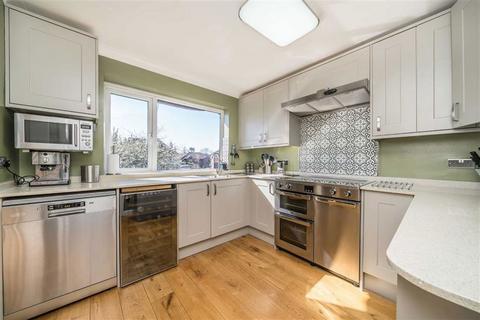 9 Ditton Reach, Thames Ditton, KT7 0XB