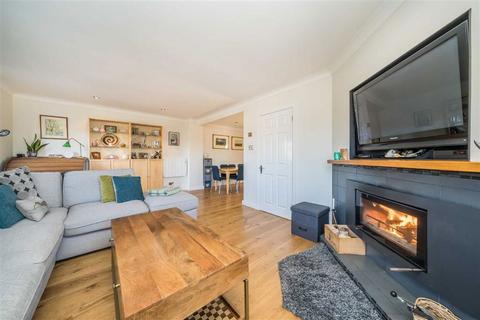 9 Ditton Reach, Thames Ditton, KT7 0XB