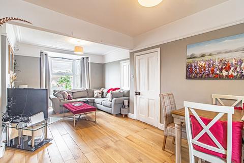 2 Alexandra Terrace, Llantwit Fardre, Pontypridd, CF38 2HN