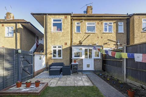 13 Amesbury Road, Feltham, TW13 5HH