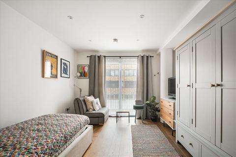 Studio to rent, Westworth House, 1 Down Place, London, W6