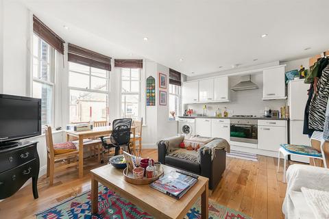 2 bedroom flat for sale, Endymion Road, SW2