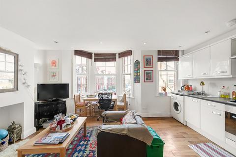2 bedroom flat for sale, Endymion Road, SW2