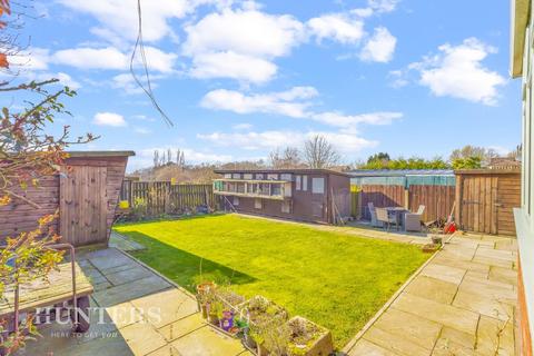 14 Bardsley Vale Avenue, Oldham, OL8 3HZ