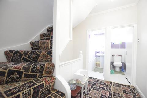4 bedroom terraced house to rent, Sandford Road, East Ham, E6
