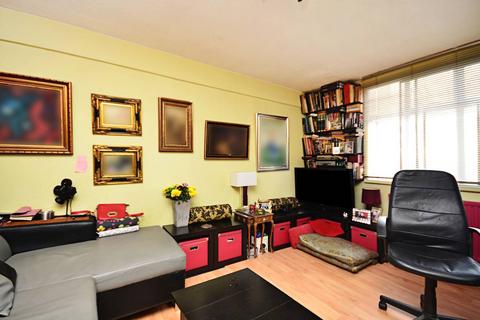 1 bedroom flat for sale, Shepherds Bush Green, Shepherd's Bush, London, W12