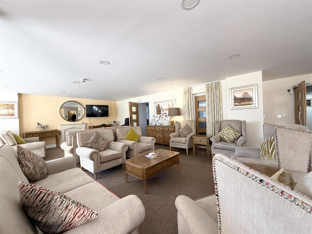 Communal Lounge