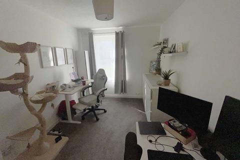 2 bedroom flat for sale, Lomond Road, Coatbridge ML5