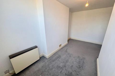 1 bedroom flat for sale, Royal Avenue, Scarborough