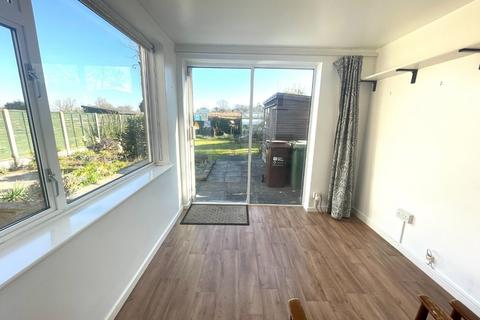 16 Clemence Road, Street, BA16 0SR